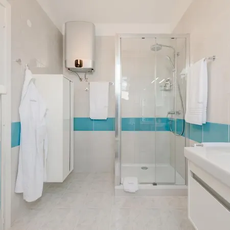 아파트 Spacious Family Mm 스플리트
