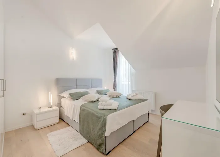 아파트 Spacious Family Mm 스플리트